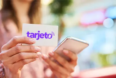 Tarjeta física con tecnología NFC